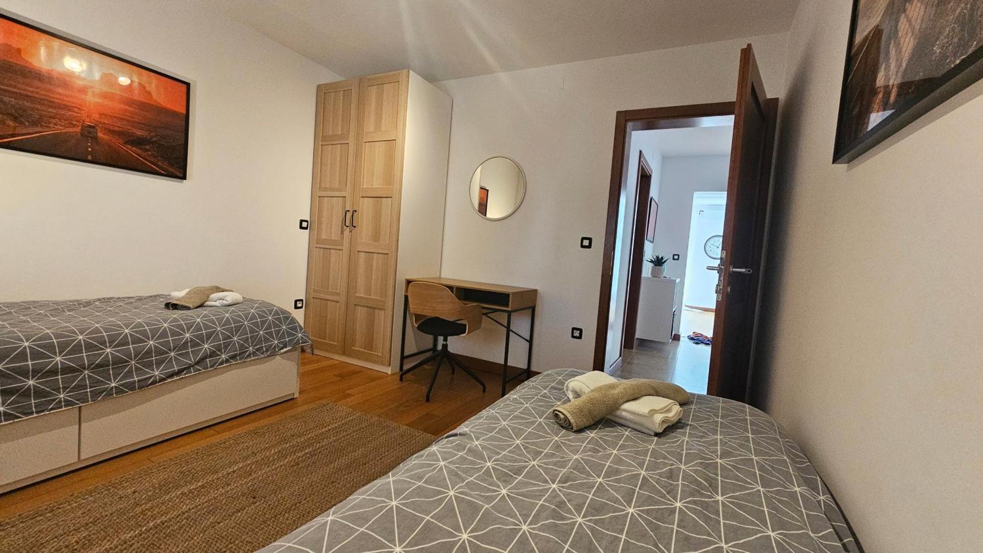 Apartment Bluemare With Shared Pool Liznjan