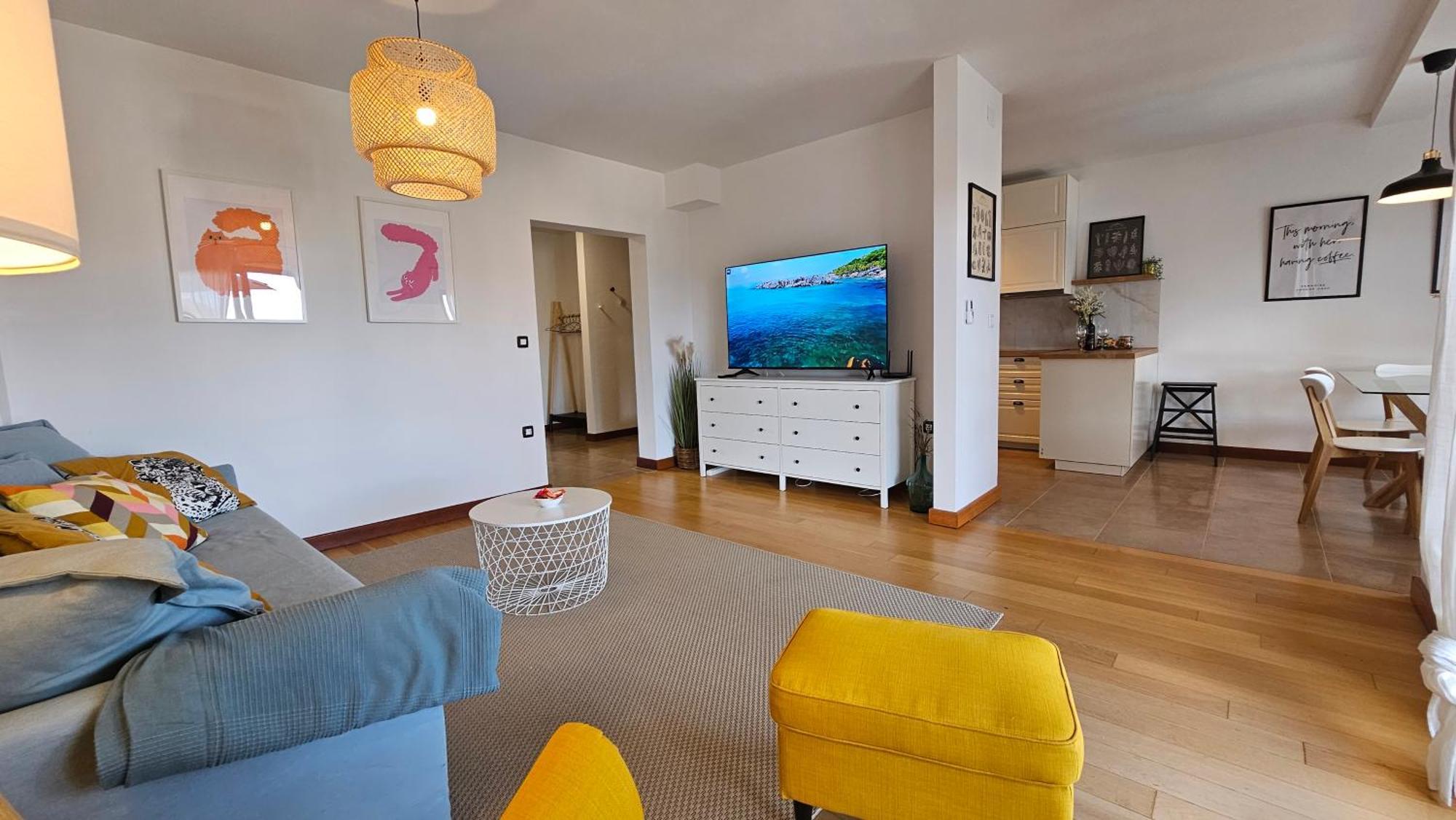 Bluemare With Shared Pool Apartment Liznjan